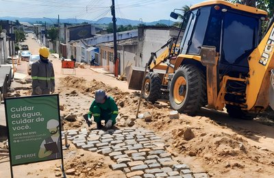 Implantação de rede regulariza e amplia acesso a água no Centro de Capela