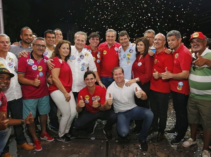 Senador Renan tem trabalho reconhecido pela população de Penedo