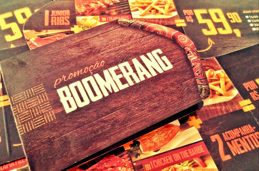 Outback realiza promoção Boomerang e entrega card especial para cliente