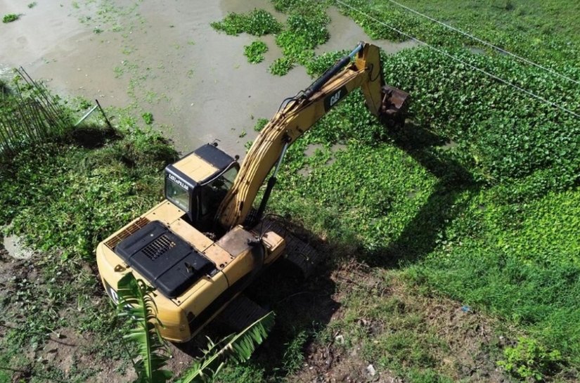 Prefeitura de Penedo limpa canais da Lagoa do Oiteiro e realiza outras ações preventivas