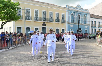 Prefeitura de Penedo define esquema especial de trânsito para o Desfile de 7 de Setembro; confira as interdições