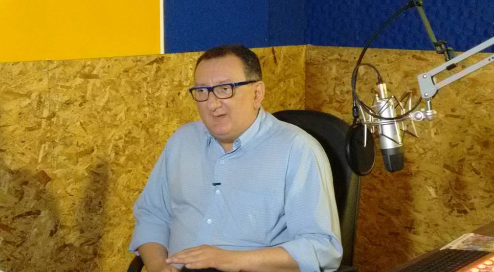 Radialista Augusto Junior morre após sofrer queda em Aracaju