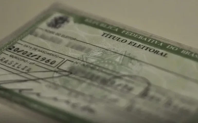 Quem completa 18 anos entre o 1º e o 2º turno das eleições deve votar