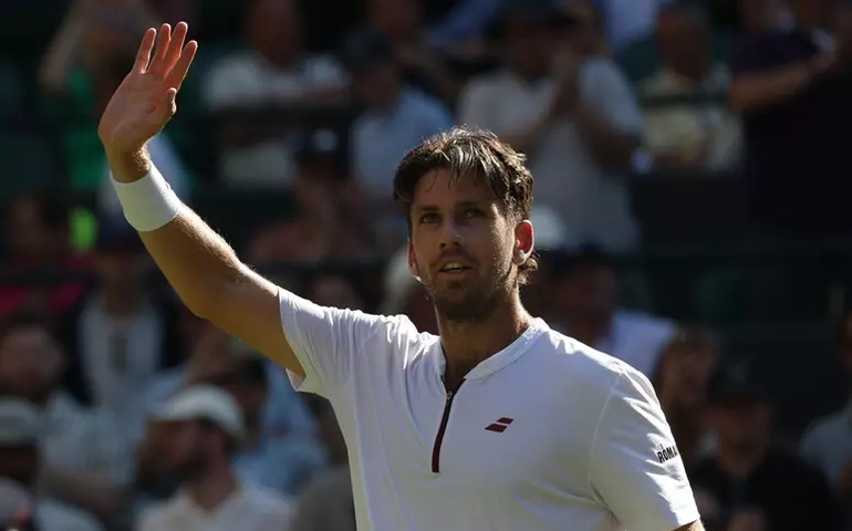 Italianos Bellucci e Darderi são eliminados de Wimbledon