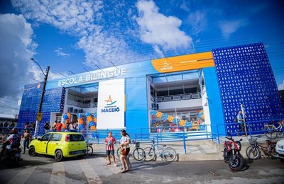 Primeira escola pública bilíngue de Maceió já apresenta resultados e encanta famílias