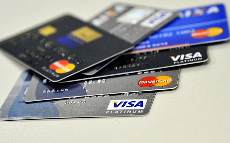 No Brasil, 16 milhões de consumidores têm mais de três cartões de crédito