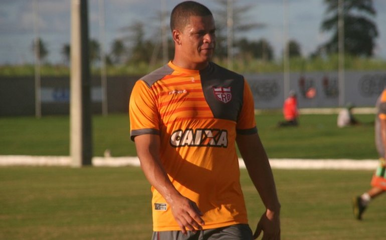 Juliano mostra confiança para o CRB voltar ao G-4: “Só depende da gente”