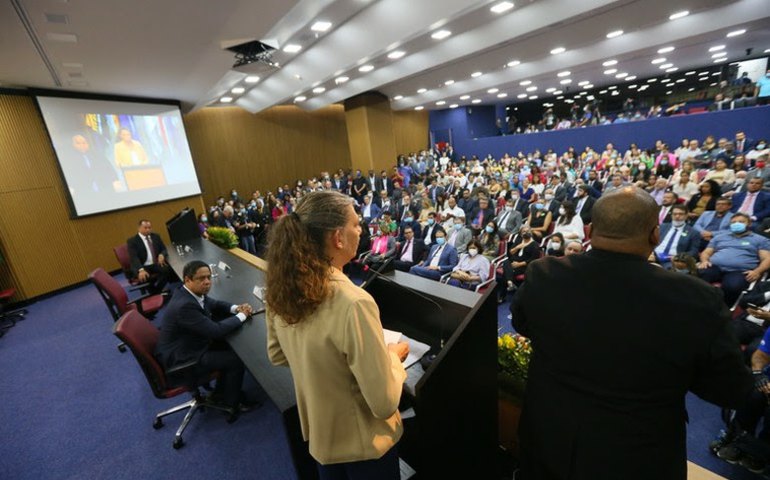 Com meta de revolução no direito ao esporte para todos, Ana Moser assume o Ministério do Esporte