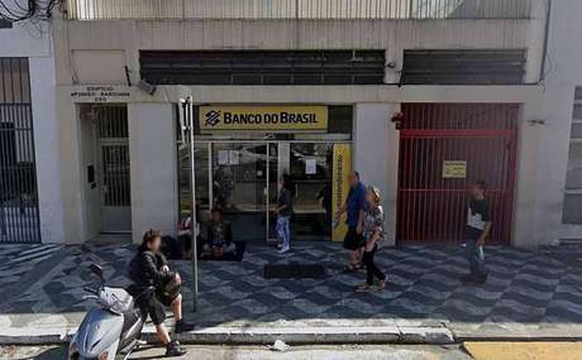 SP: após tentativa de roubo a banco, criminosos fazem reféns em ótica na Lapa