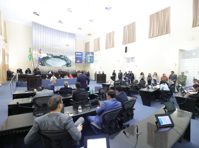 Parlamentares da ALE mantêm veto parcial em projeto de marcação de consultas por aplicativo
