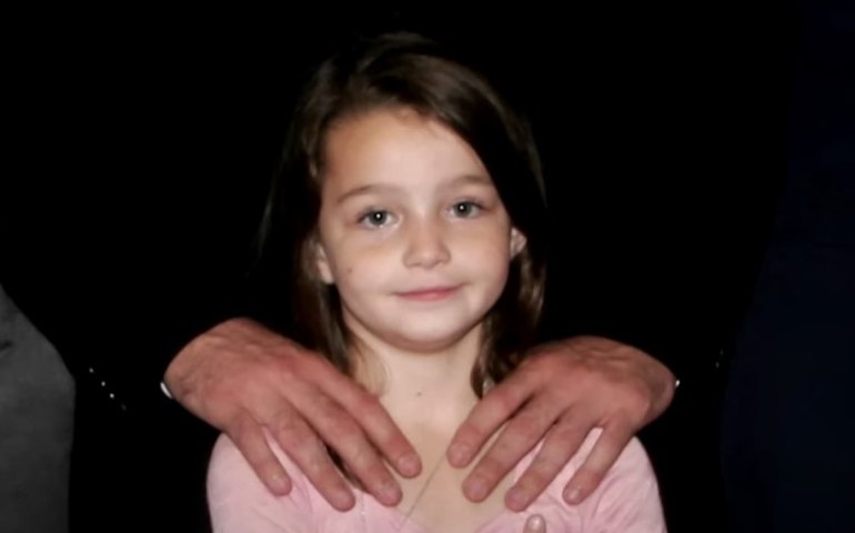 Ex-atriz mirim Sophie Nyweide, de 'Noé', morre aos 24 anos