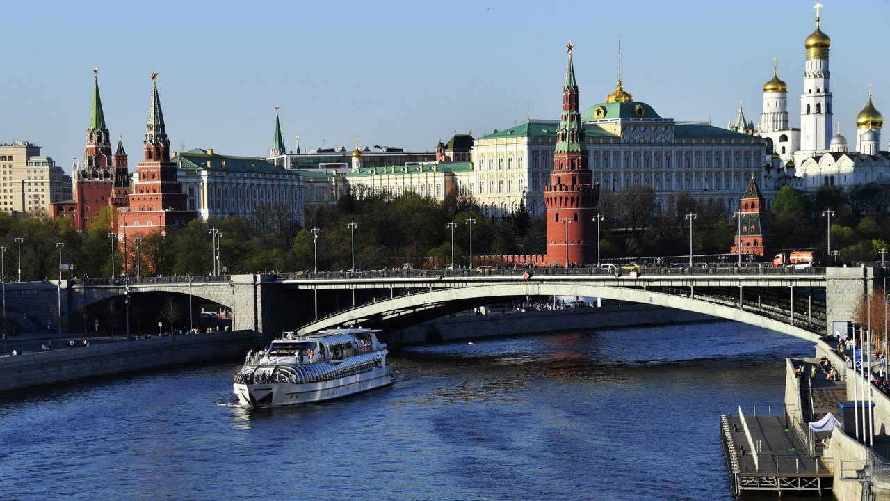Rússia e comunidade mundial defendem desmilitarização completa do espaço, declara Kremlin