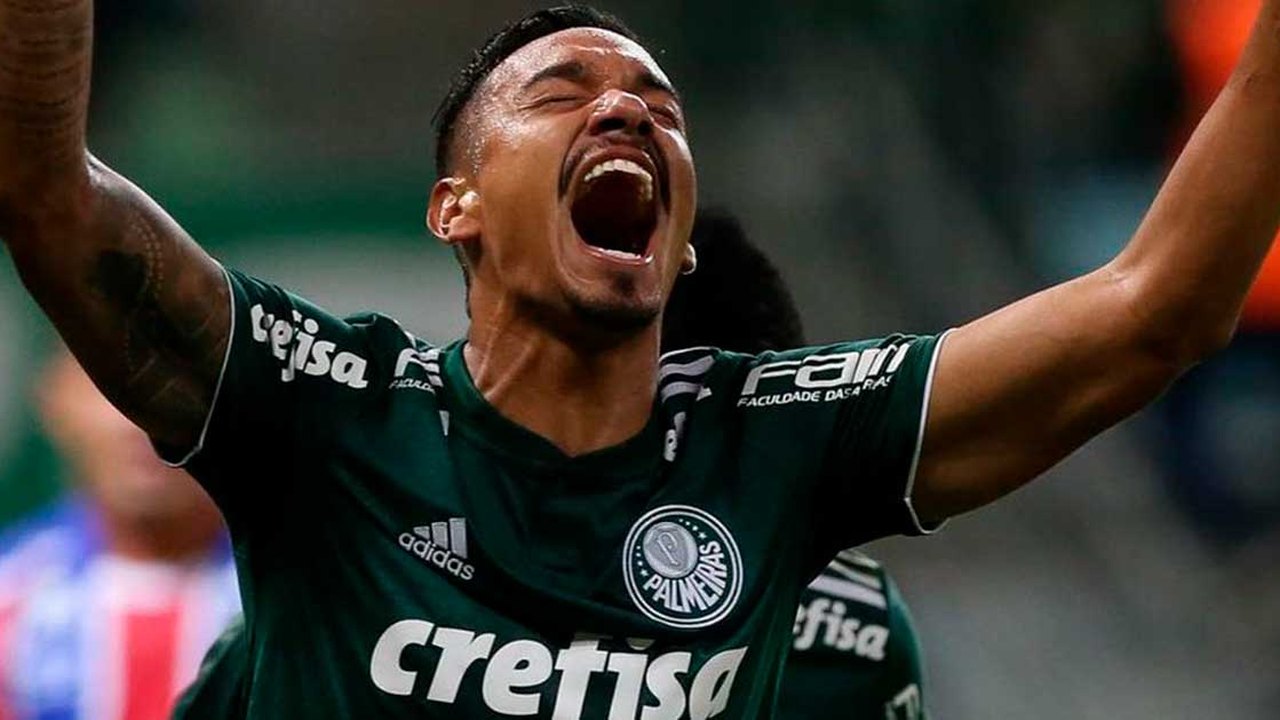 Fluminense anuncia zagueiro Antonio Carlos, ex-Palmeiras, como primeiro reforço para 2024
