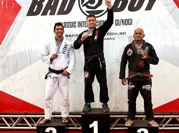 Tarciso Manzano é campeão da categoria master de torneio internacional de jiu-jítsu