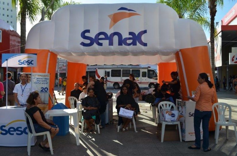 Senac promove ação em comemoração ao Dia do Comerciário