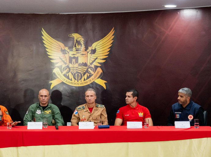 Em coletiva, Governo apresenta resposta integrada a acidente com romeiros no Sertão de AL