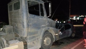 Motorista morre após colidir com caminhão em Simão Dias / Foto: Foto: BPRv/SE