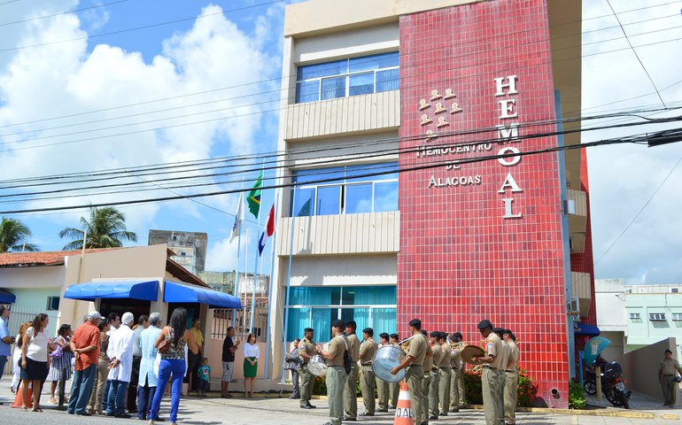 Dia Nacional do Doador de Sangue é marcado por ação do Hemoal no Centro de Maceió