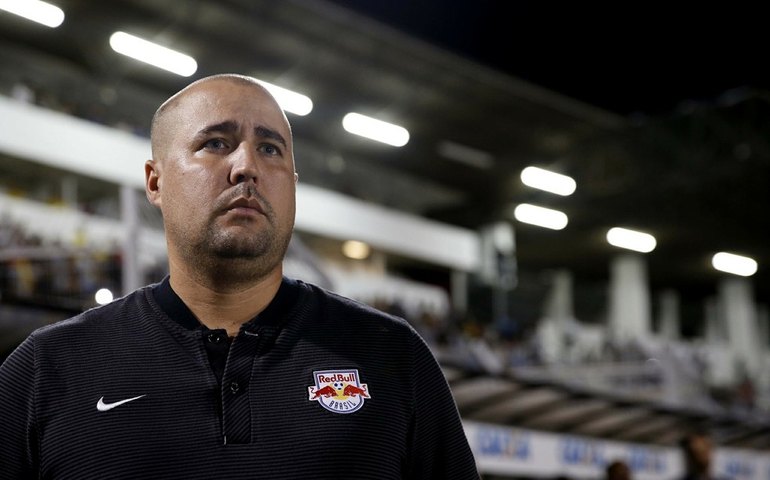 Ricardo Catalá diz que não se sente pressionado no cargo de técnico do Guarani