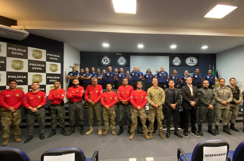 Polícia Civil realiza aula inaugural do I Curso de Condutores de Cães de Faro Policial