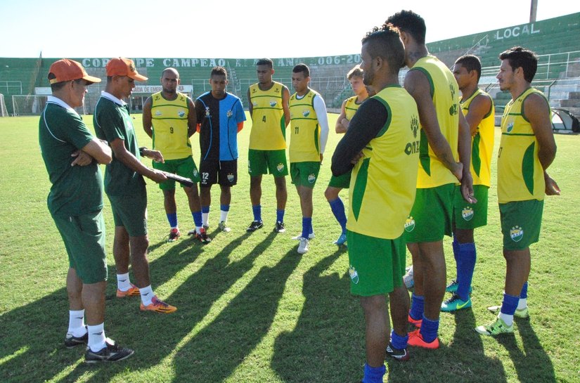 Coruripe fez último coletivo para estreia no Campeonato Alagoano 2017