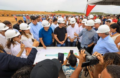 Paulo garante retomada imediata das obras do aeroporto em Maragogi