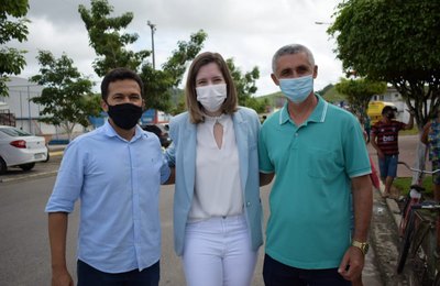 Deputada Cibele Moura prestigia ação do vereador Eta, que levou Carteira de Identidade à população de Cajueiro 