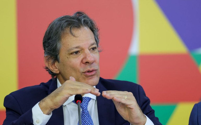 Corte de gastos muda regra do mínimo, BPC e pensões de militares