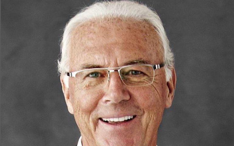 Beckenbauer, bicampeão mundial com a Alemanha, morre aos 78 anos
