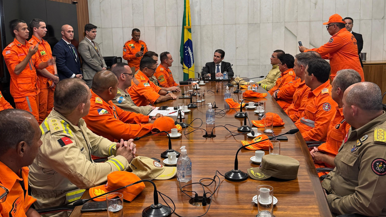 Comandante-geral do CBMAL participa de reunião com o presidente da Câmara dos Deputados