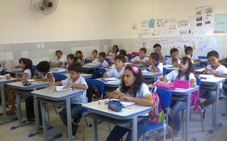 Vontade política aliada à projetos e ações mudam educação em Canapi