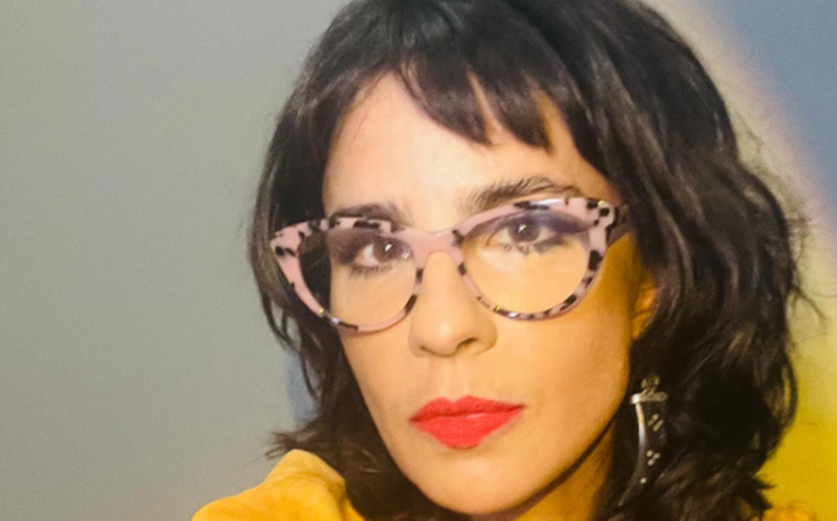 Maria Ribeiro relata assalto e golpe bancário de R$ 30 mil em São Paulo