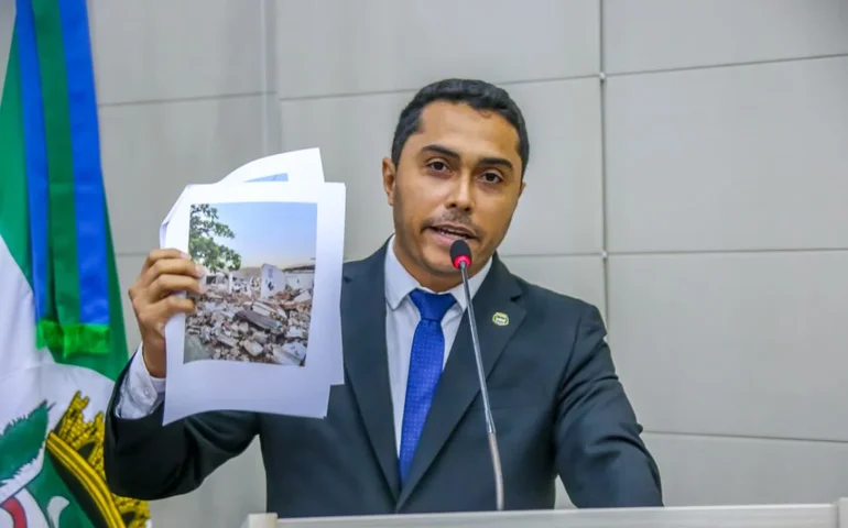 Vereador aciona órgãos de fiscalização para investigar desabamento do teto do Mercado de Jaraguá