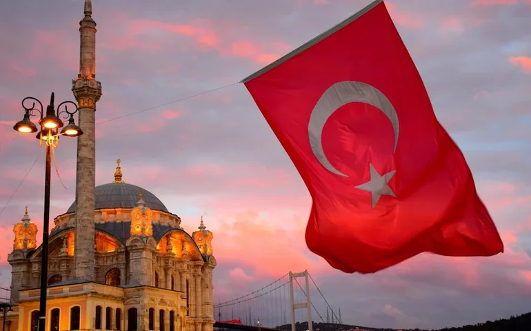 CPI anual da Turquia desacelera a 48,58% em outubro