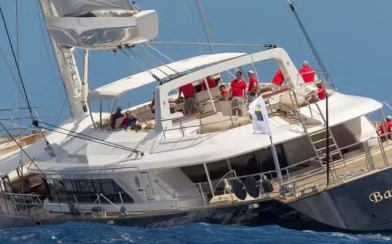 Quatro vítimas de naufrágio de superiate na Itália sufocaram em 'bolha de ar', apontam autópsias