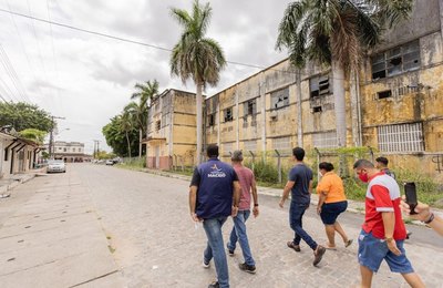 JHC visita ruínas da antiga Fábrica Carmen para tornar local em espaço turístico