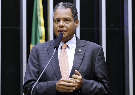 Antônio Brito mantém candidatura à presidência da Câmara após reunião com Kassab