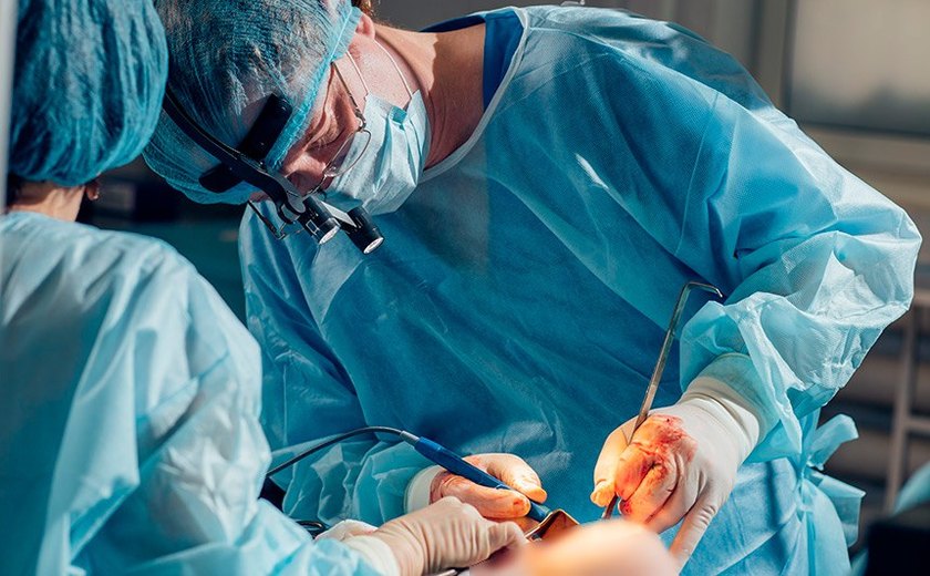 Nova lei garante reconstrução mamária gratuita pelo SUS em casos além do câncer