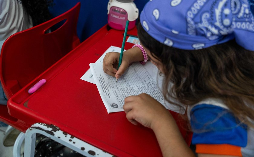 Estudantes da rede pública de Maceió realizam Dia D de preparação para o Saeb e o Saveal