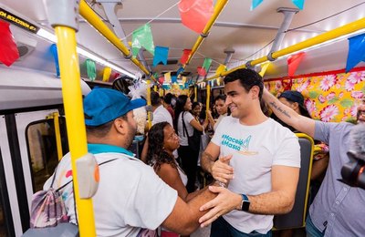 Prefeito JHC anuncia ônibus gratuitos para o São João Massayó