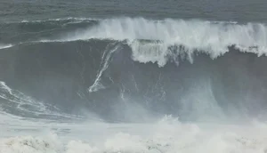 Marinha alerta para ressaca e ondas de até 2,5 metros na faixa litorânea de Sergipe