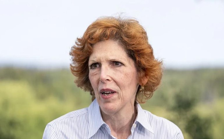 Fed está comprometido a levar inflação à meta de 2% nos EUA, afirma dirigente