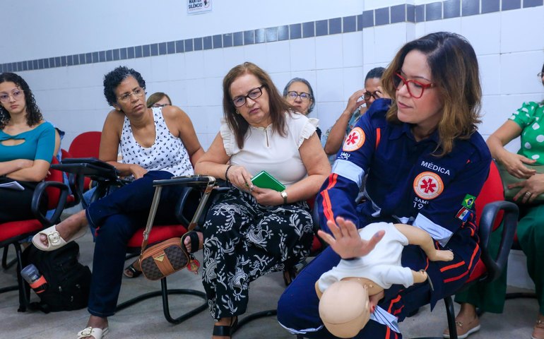 Creche Segura capacita mais de 4 mil servidores públicos em técnicas de primeiros socorros