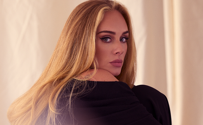 Após seis anos, Adele lança novo single