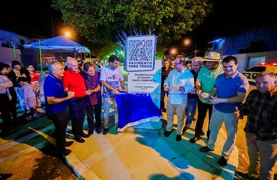 Santa Esmeralda comemora os 99 anos de Arapiraca com a pavimentação de 27 ruas