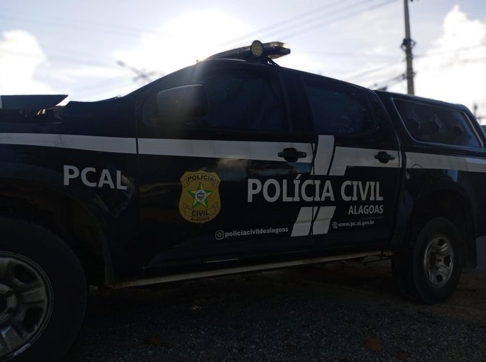 Polícia Civil prende homem investigado por estupro de vulnerável virtual e armazenamento de pornografia infantil
