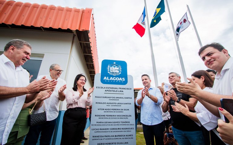 Paulo Dantas entrega 9ª unidade da Escola do Coração em Feira Grande