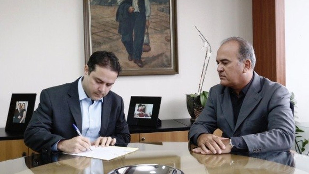 Governador Renan Filho nomeia Marcus Vasconcelos para a Arsal