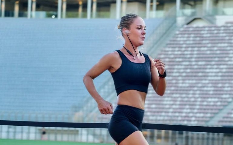 Triatleta brasileira morre durante prova do Ironman no Texas