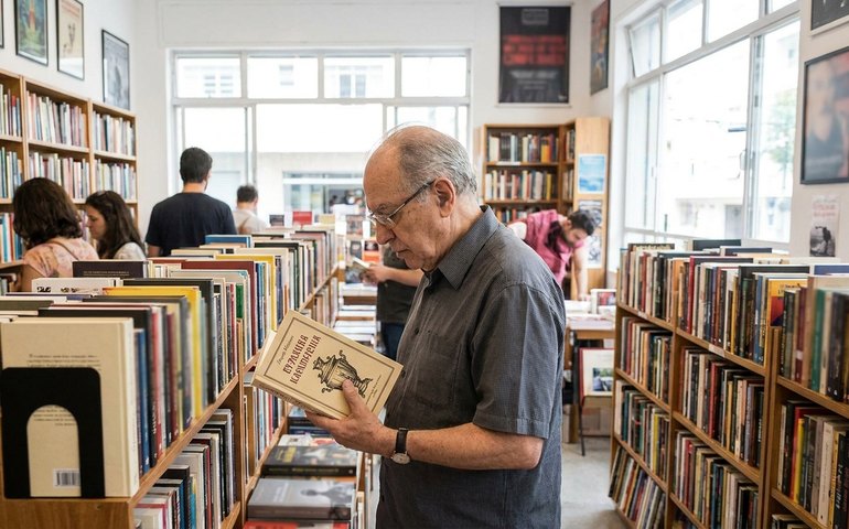 Literatura russa se consolida como um fenômeno raro internacional, diz tradutor brasileiro